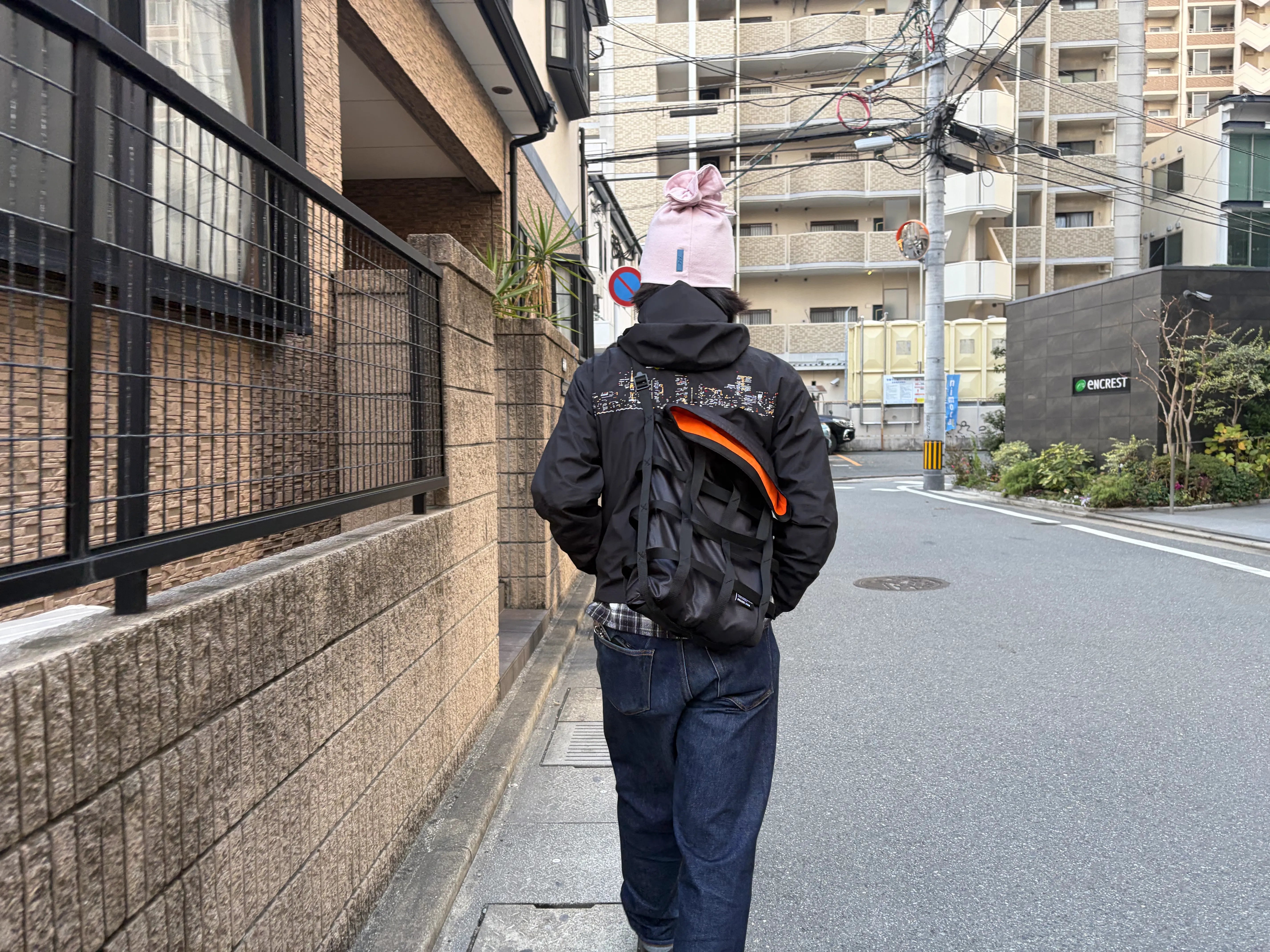 【Issue #16】180gの自由。街歩きにちょうどいい縦型トート BRAASI Georgina