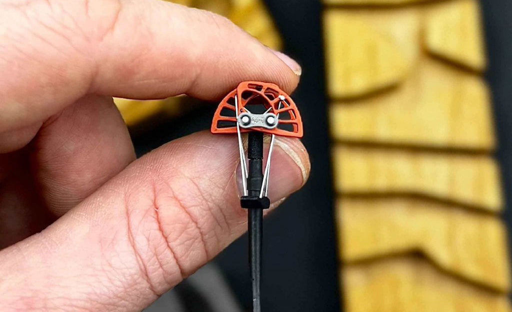 【Issue #29】「CAM Keychain」って何？ 小さなキーホルダーに詰まった、クライミングギアの仕組み
